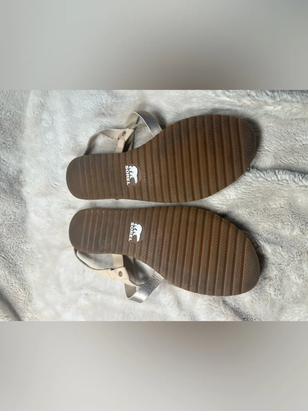 Sorel Ella Criss-Cross metallic leather sandals Size 8
